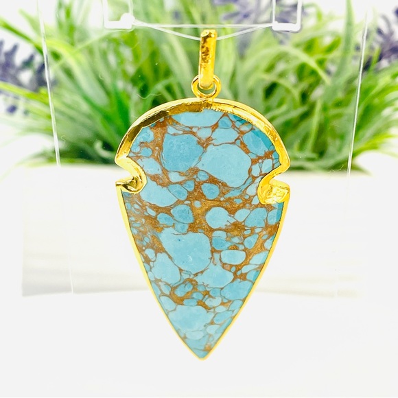 🌻 Last One…Faux Copper Turquoise Arrowhead Pendant - Picture 5 of 12